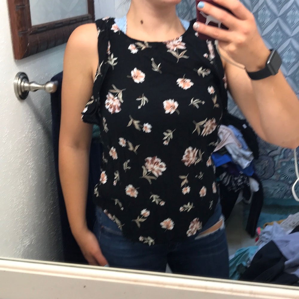 ‼️read description‼️ Floral tank top